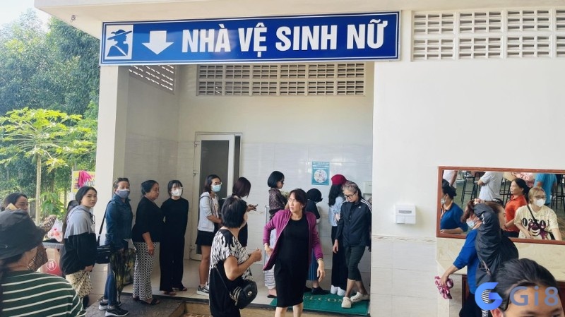 Ngủ và mơ thấy có nhiều người ở thấy nhà vệ sinh muốn nhắc nhở bạn về định hướng trong công việc Ngủ và mơ thấy có nhiều người ở thấy nhà vệ sinh muốn nhắc nhở bạn về định hướng trong công việc