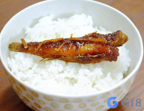 Mơ thấy ăn cơm với cá liên quan đến vấn đề sức khỏe Mơ thấy ăn cơm với cá liên quan đến vấn đề sức khỏe