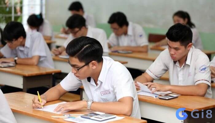 Mơ thấy bạn cũ học cùng lớp mang tới cảm giác hoài niệm Mơ thấy bạn cũ học cùng lớp mang tới cảm giác hoài niệm