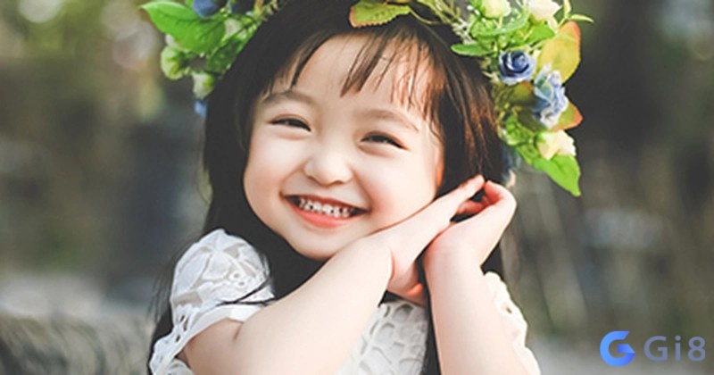 Mơ thấy bé gái cười vui vẻ phản ánh sự tươi mới, hi vọng và niềm vui trong cuộc sống Mơ thấy bé gái cười vui vẻ phản ánh sự tươi mới, hi vọng và niềm vui trong cuộc sống